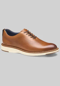 Johnston & Murphy Upton One-Piece Perfed Plain Toe