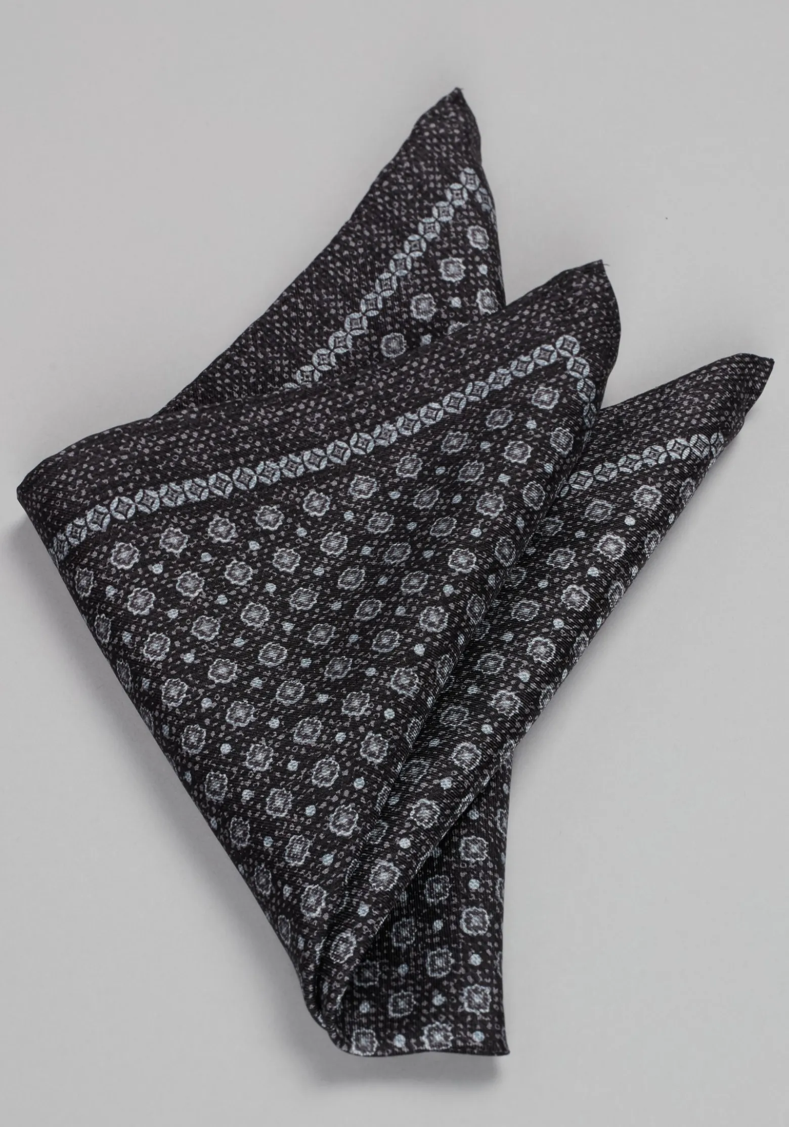 Jos. A. Bank Mini Medallion Pocket Square