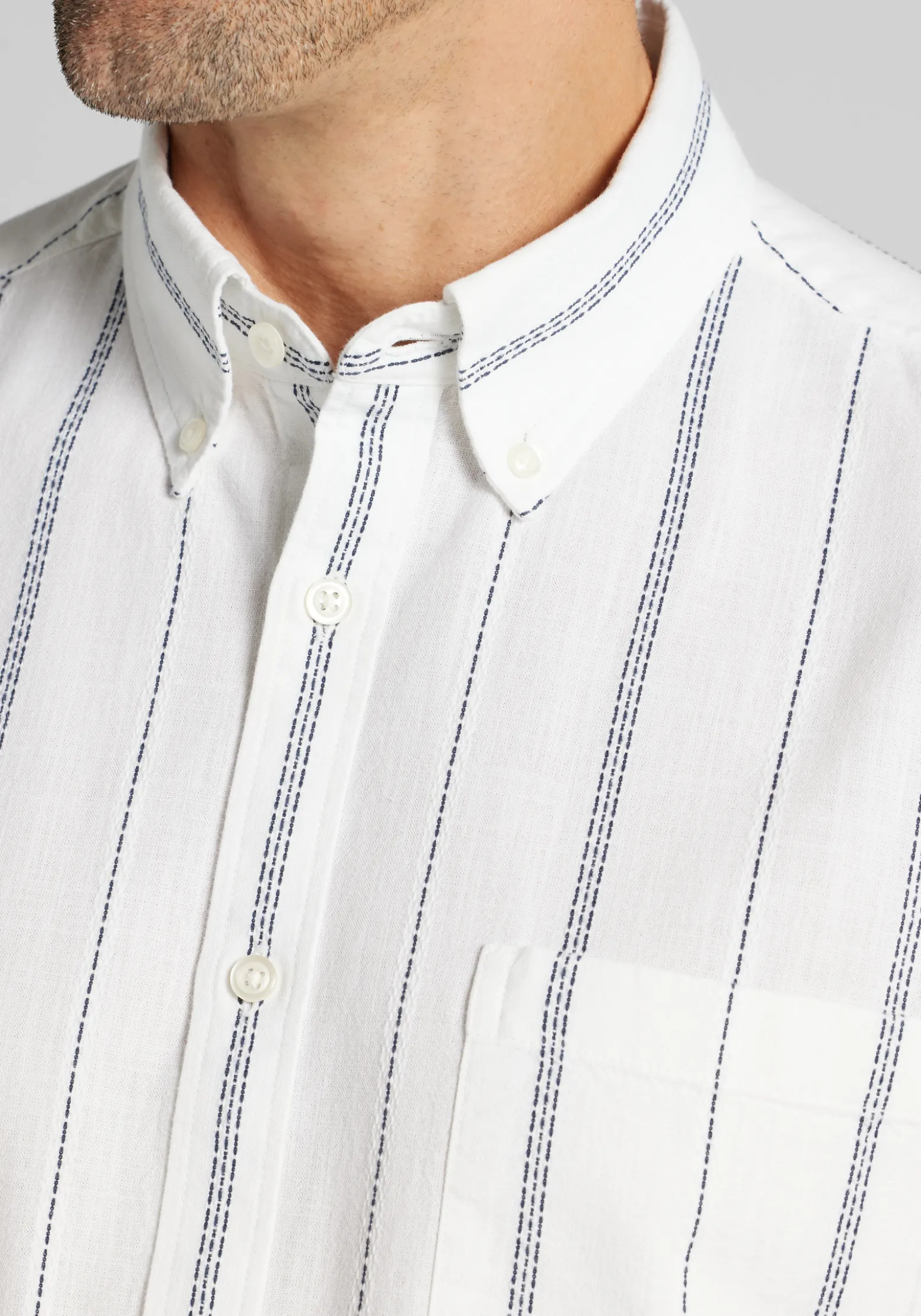 Jos. A. Bank Tailored Fit Embroidered Stripe Short Sleeve Button Up Shirt