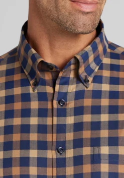 Jos. A. Bank Tailored Fit Medium Gingham Plaid Button Up Shirt