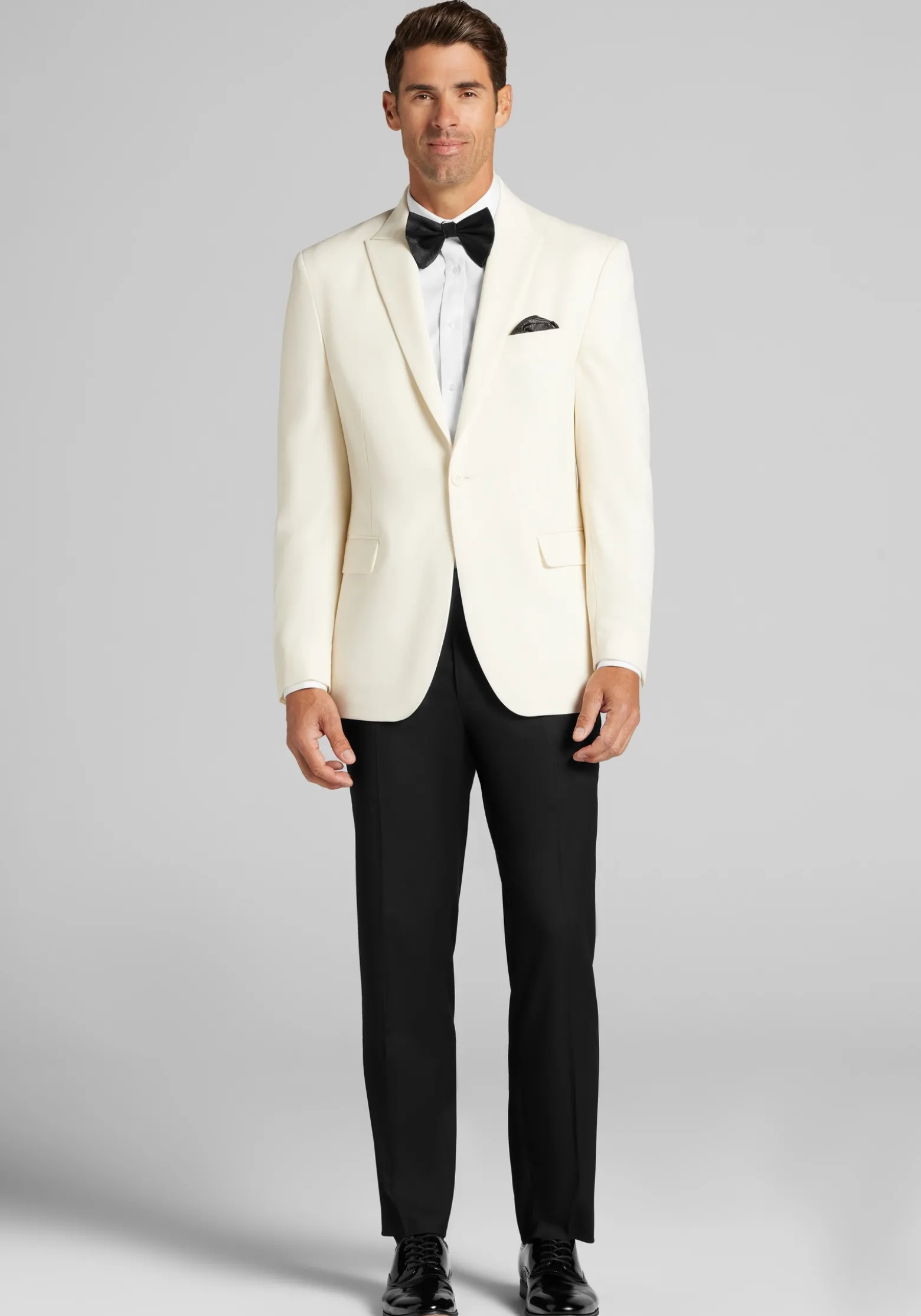 Jos. A. Bank Traditional Fit Peak Lapel Dinner Jacket