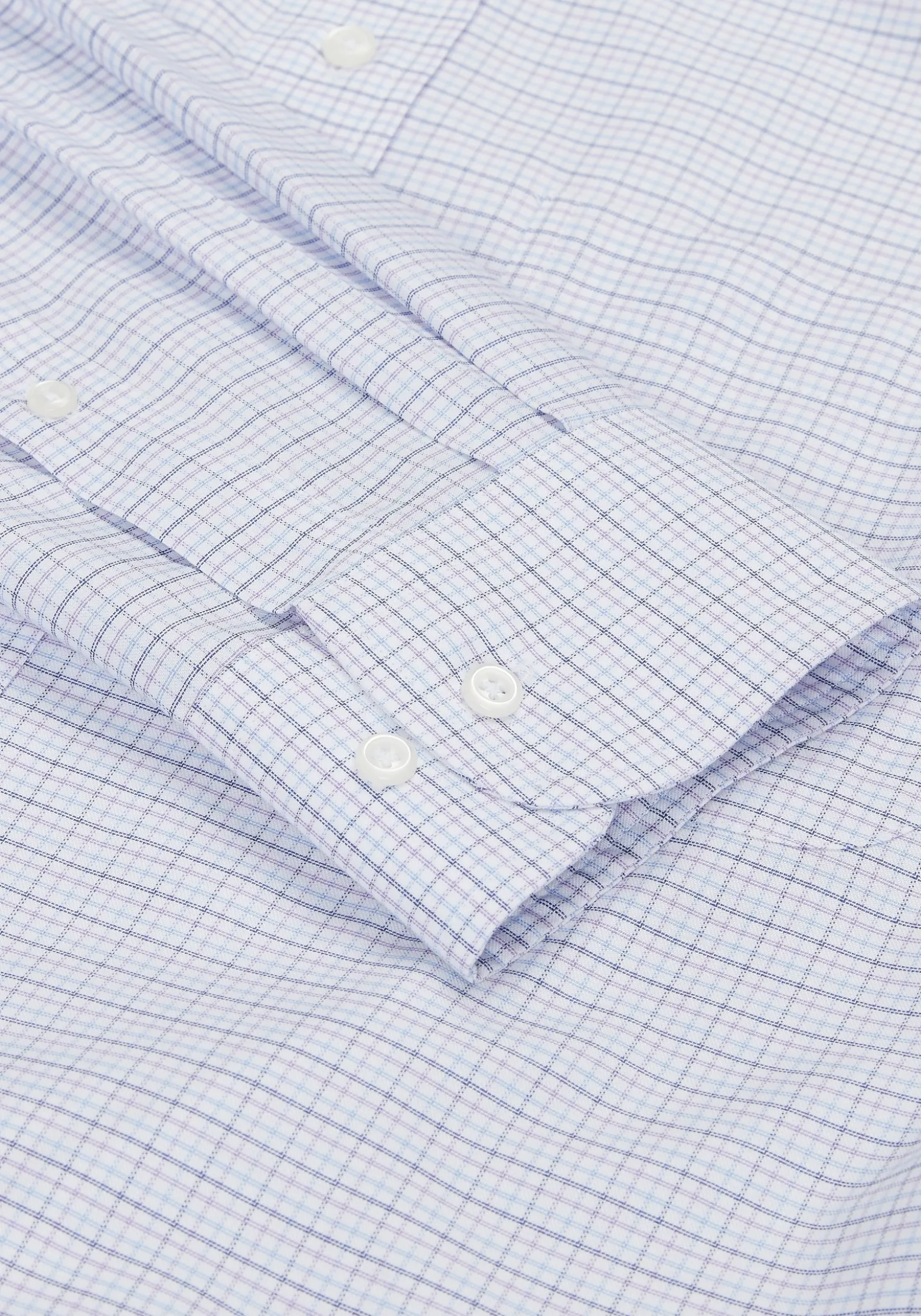Traveler® Collection Tailored Fit Small Check Dress Shirt