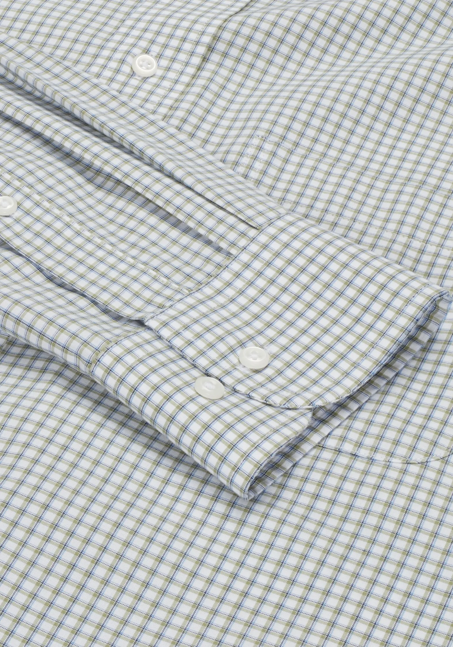 Traveler® Collection Traditional Fit Button-Down Collar Plaid Dress Shirt