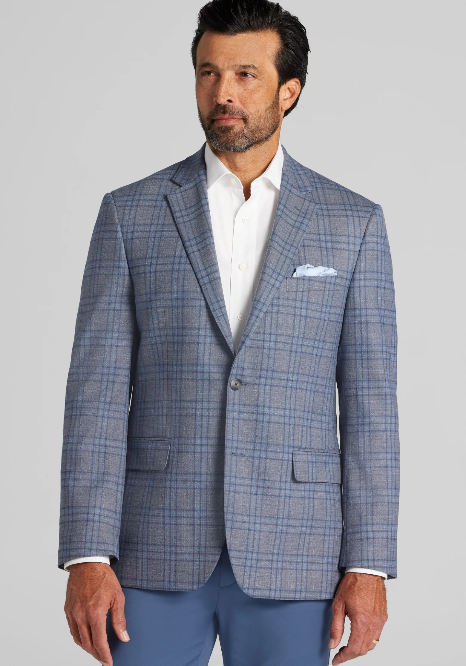 Traveler® COOLMOTION Traditional Fit Plaid Sportcoat