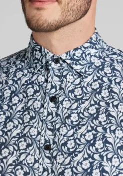 Traveler® COOLMOTION Traditional Fit Short Sleeve 4‑Way Stretch Button Up Shirt