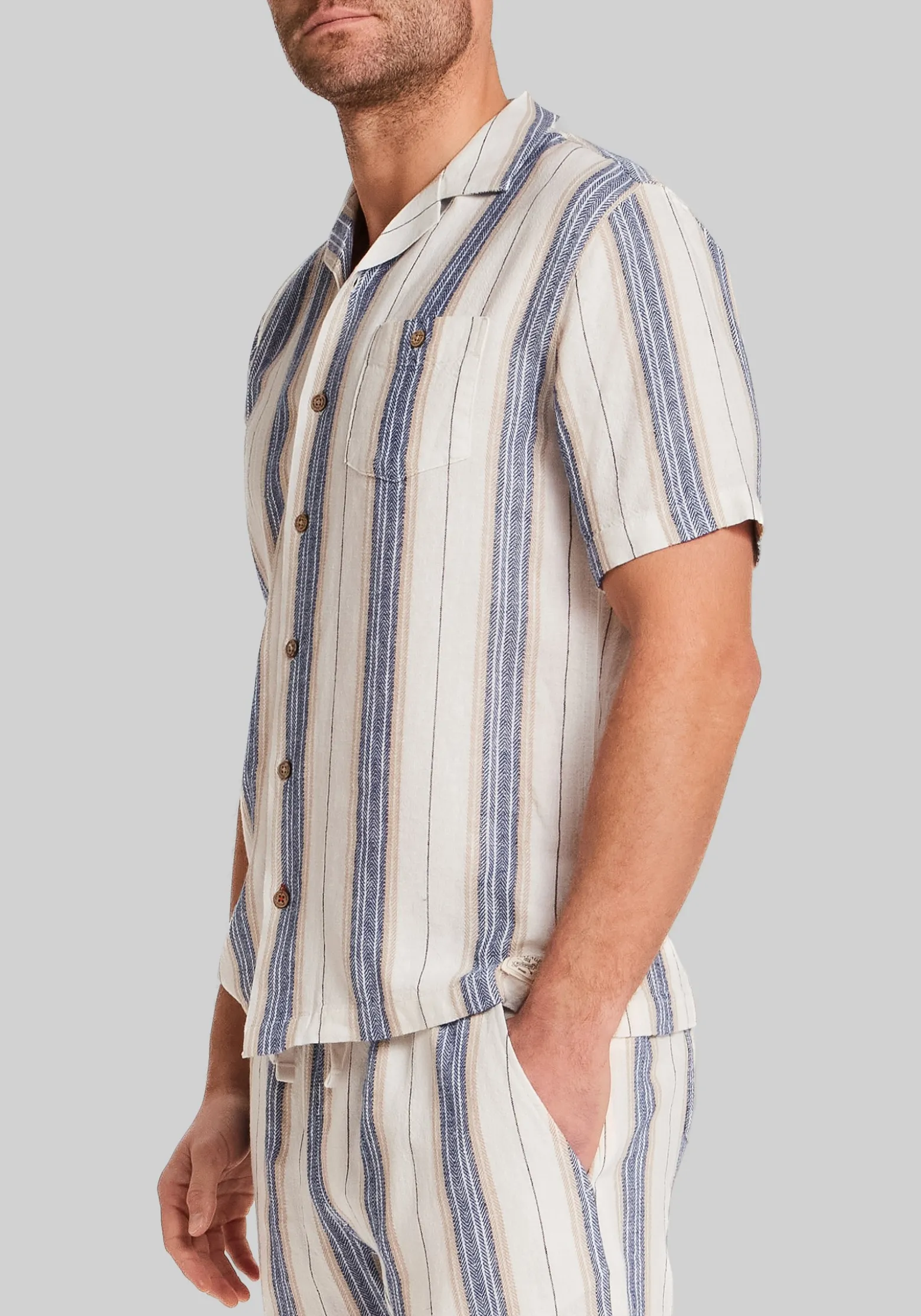Weatherproof Vintage Traditional Fit Vertical Stripe Button Up Shirt